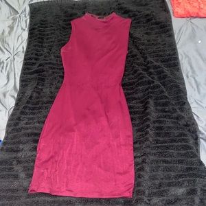 Small wine tight sleeveless dress